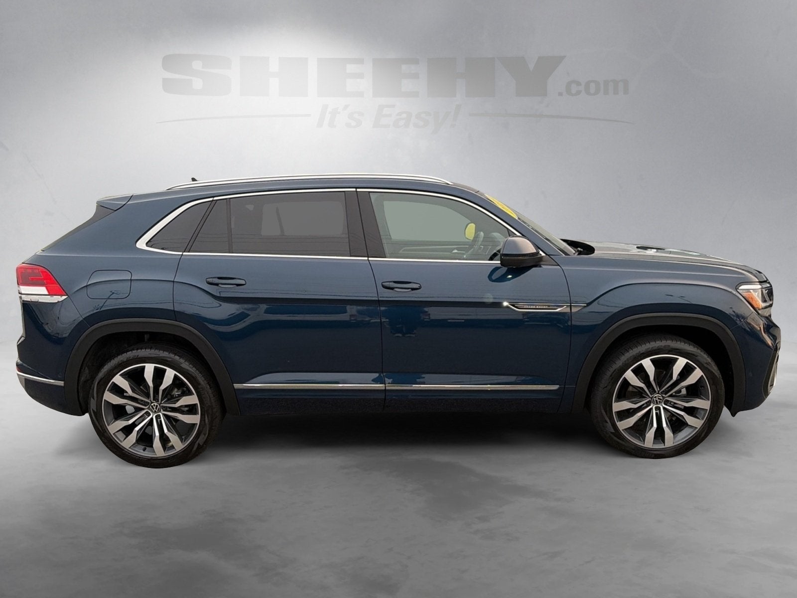 2023 Volkswagen Atlas Cross Sport 3.6L V6 SEL Premium R-Line