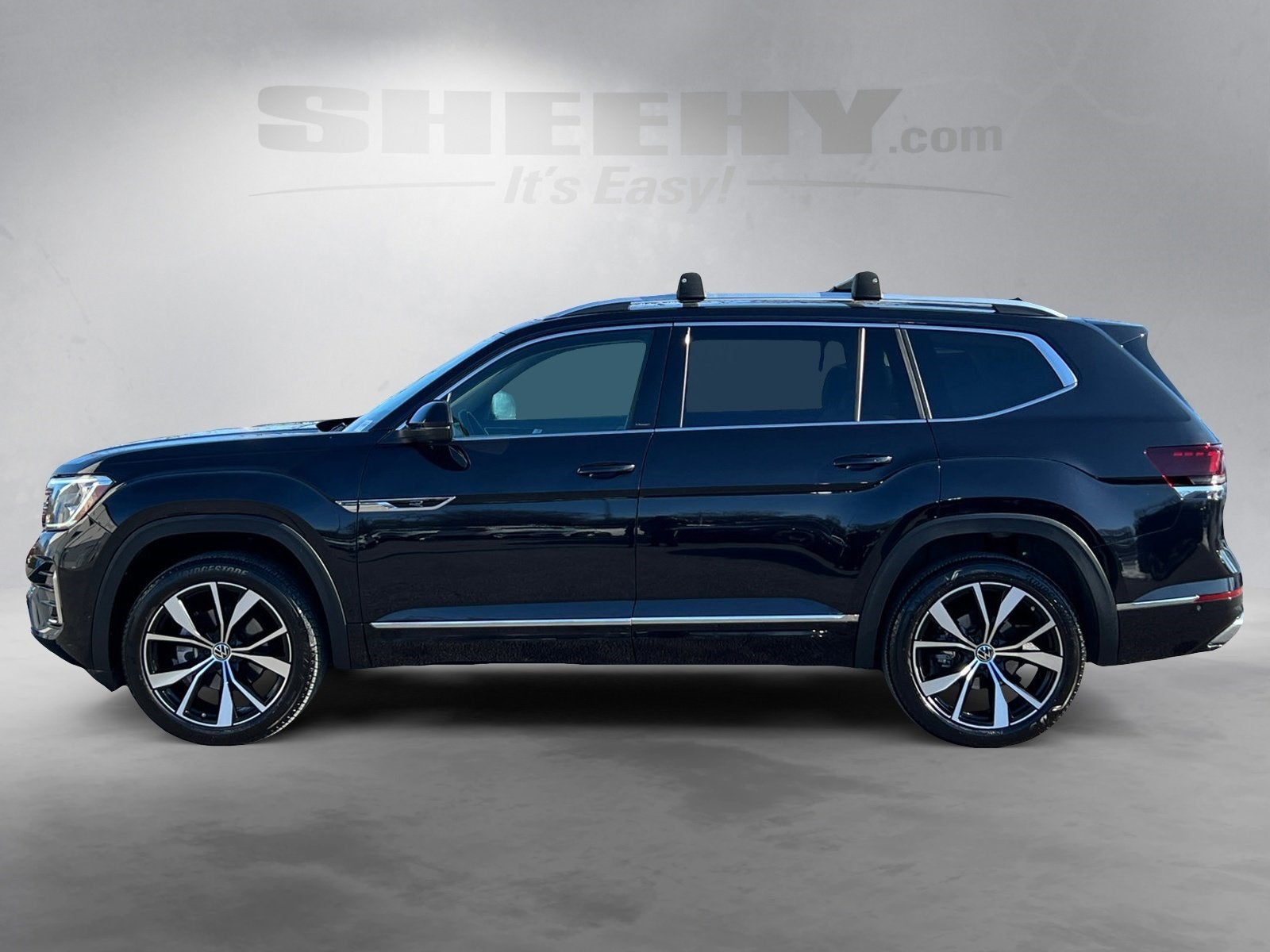 2024 Volkswagen Atlas 2.0T SEL Premium R-Line