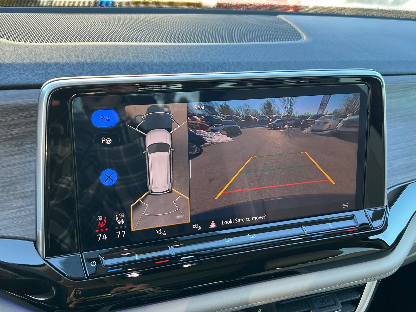 2024 Volkswagen Atlas 2.0T SEL Premium R-Line