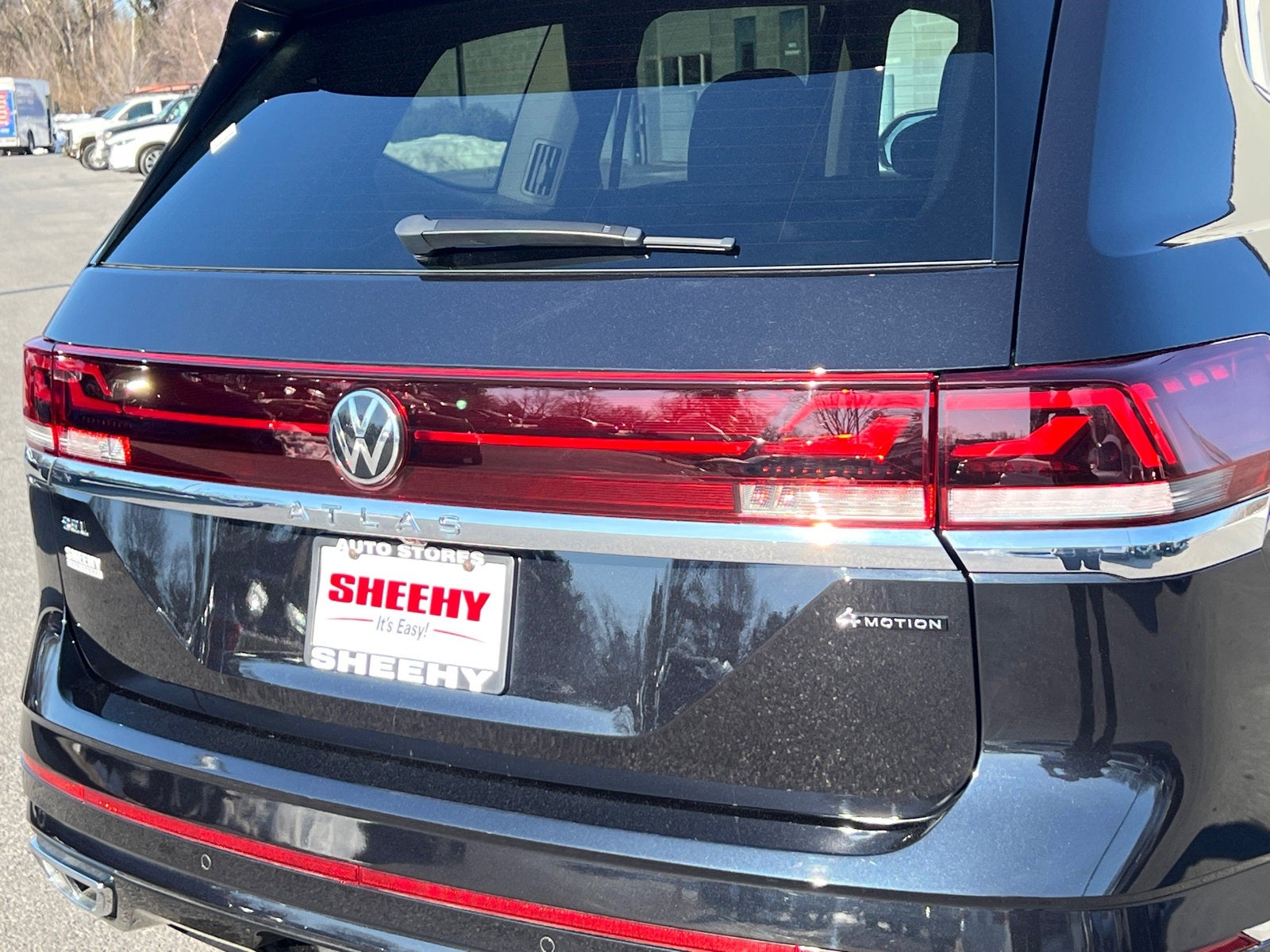 2024 Volkswagen Atlas 2.0T SEL Premium R-Line