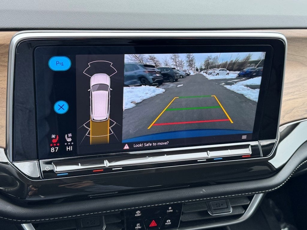 2025 Volkswagen Atlas 2.0T SE w/Technology