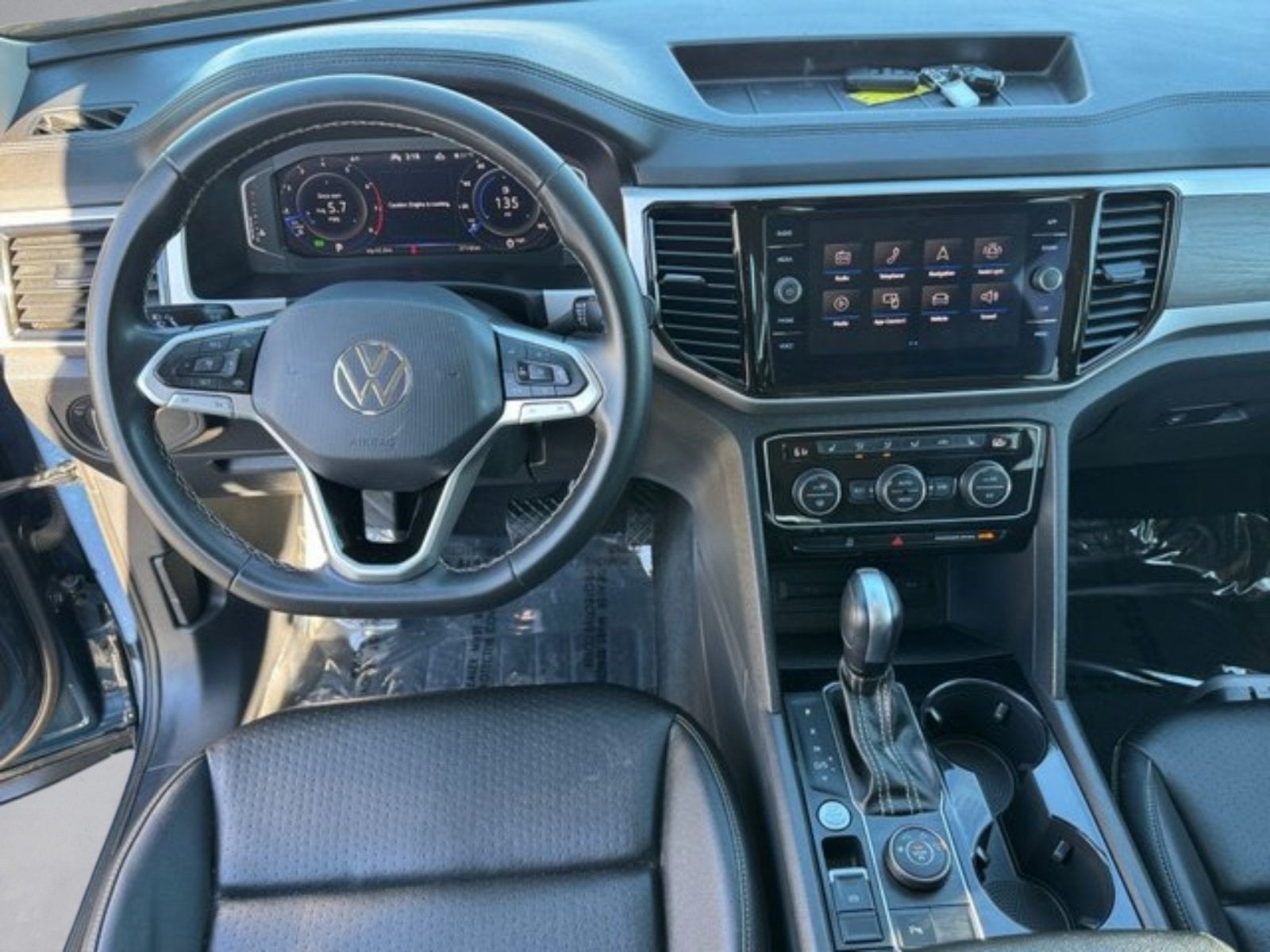 2023 Volkswagen Atlas 3.6L V6 SE w/Technology