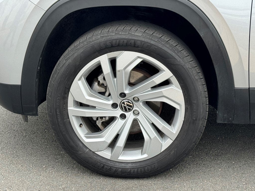 2022 Volkswagen Atlas 3.6L V6 SE w/Technology