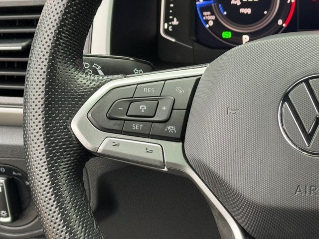 2022 Volkswagen Atlas Cross Sport 2.0T SEL R-Line