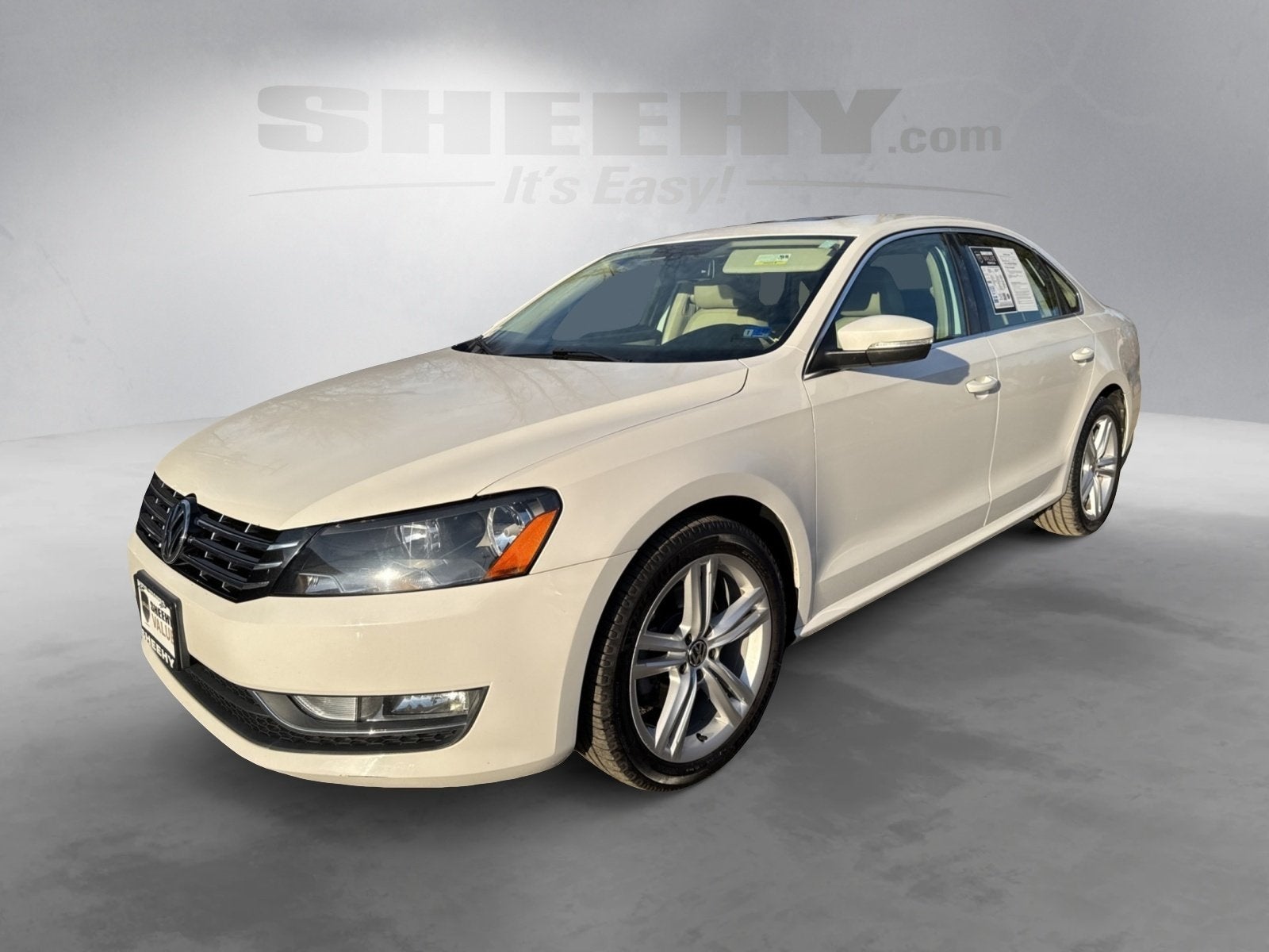 2013 Volkswagen Passat V6 SE w/Sunroof