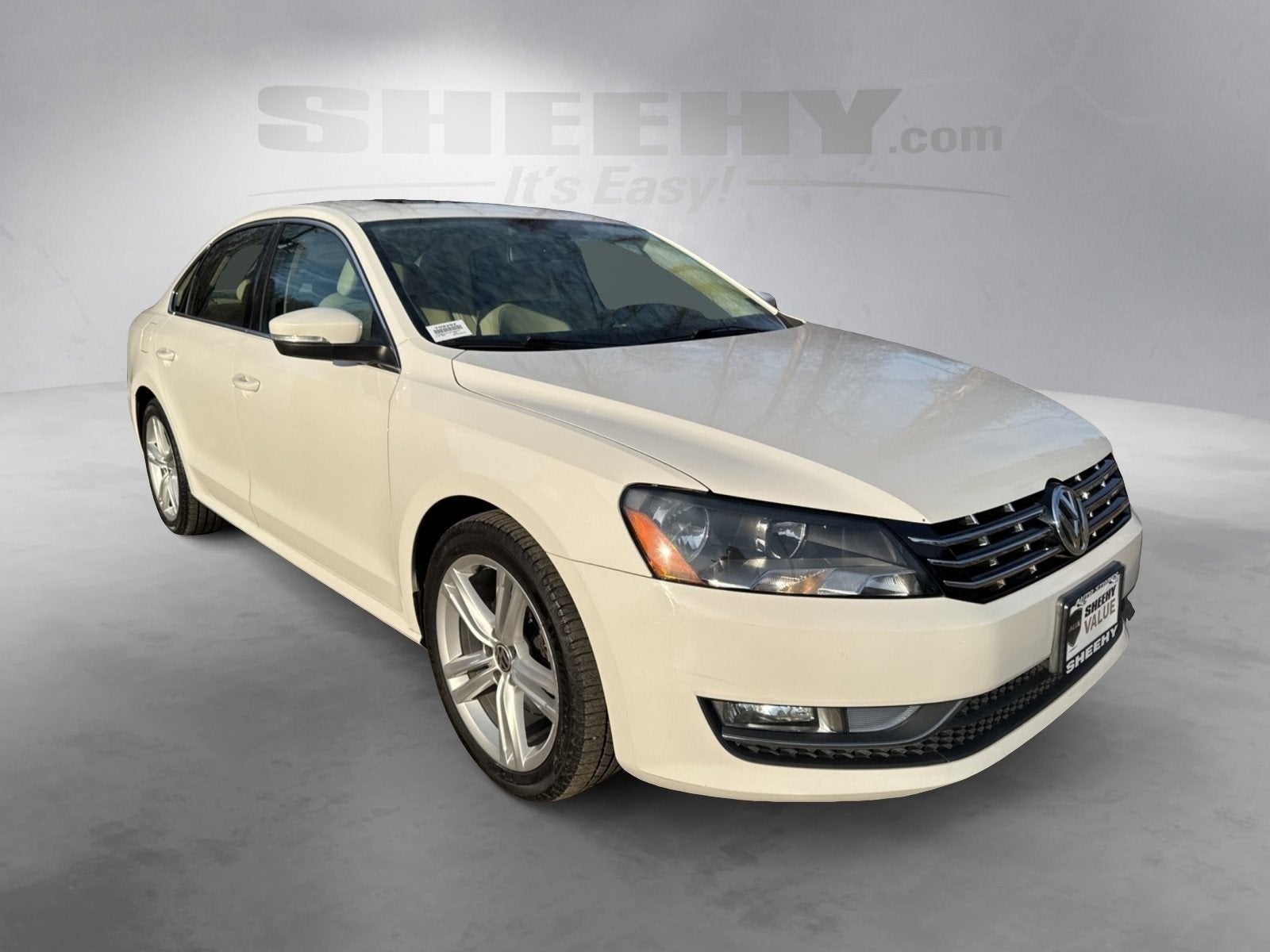 2013 Volkswagen Passat V6 SE w/Sunroof