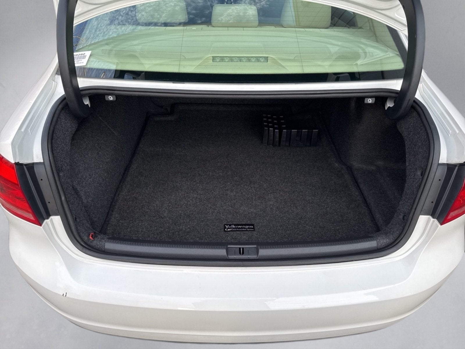 2013 Volkswagen Passat V6 SE w/Sunroof