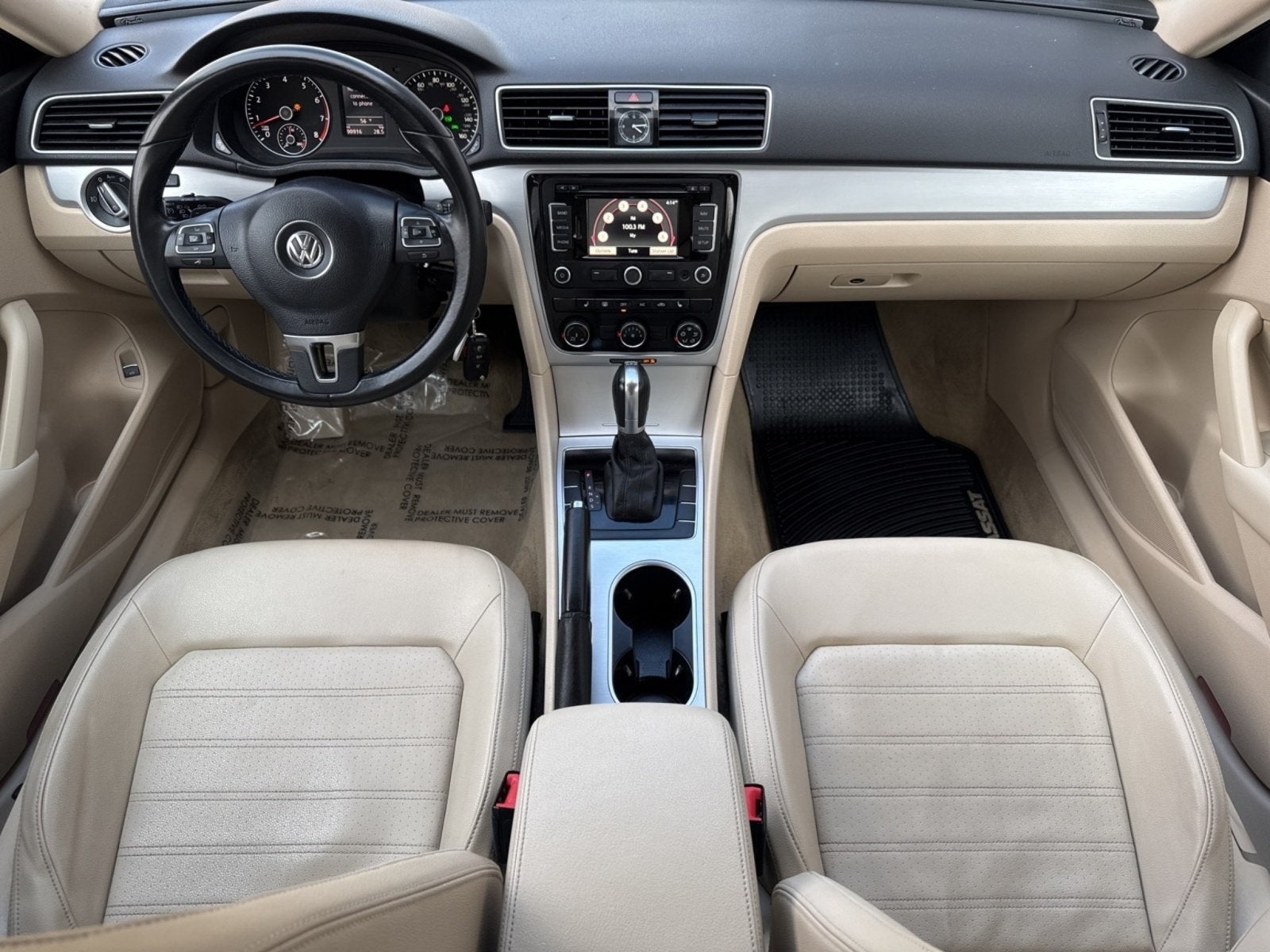 2013 Volkswagen Passat V6 SE w/Sunroof