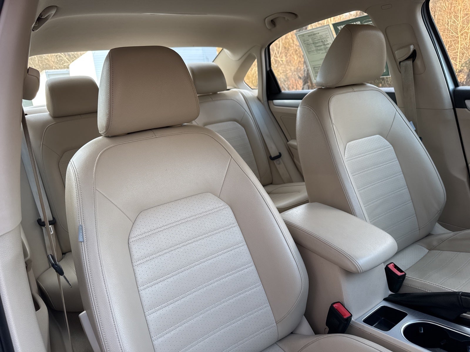 2013 Volkswagen Passat V6 SE w/Sunroof