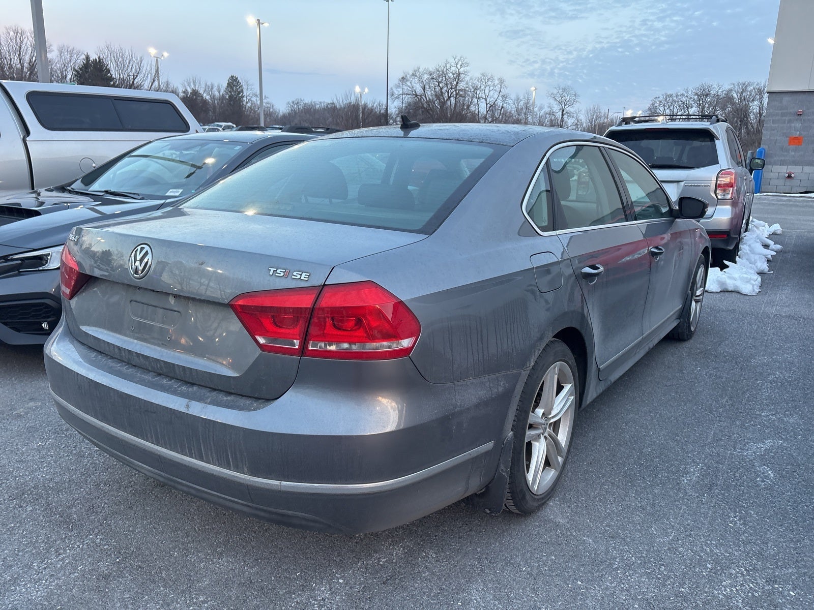 2015 Volkswagen Passat 1.8T SE w/Sunroof/Nav