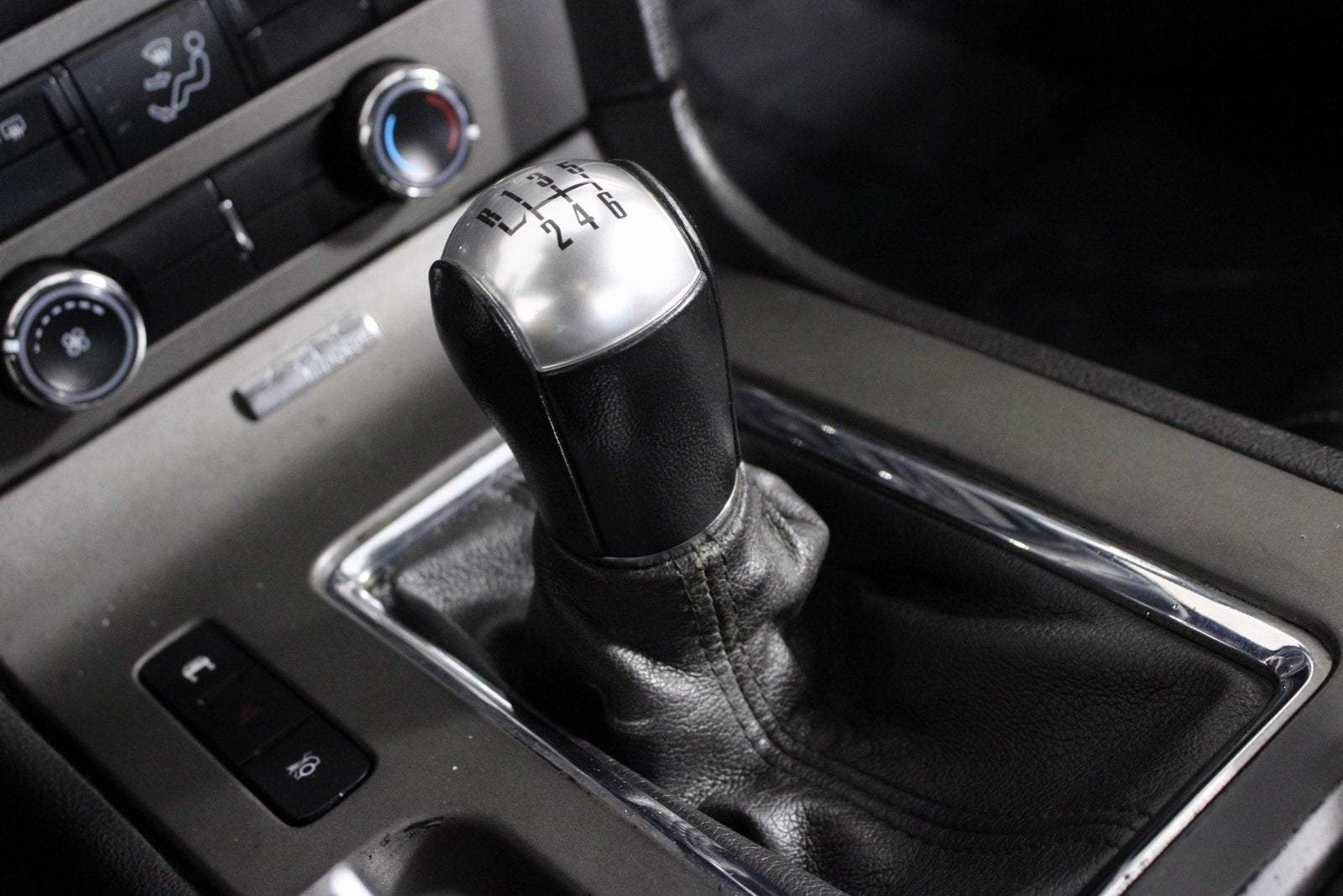 2011 Ford Mustang V6 Premium