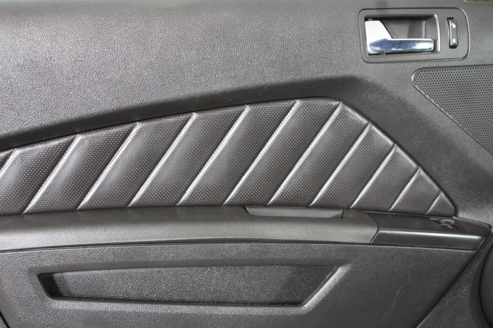 2011 Ford Mustang V6 Premium