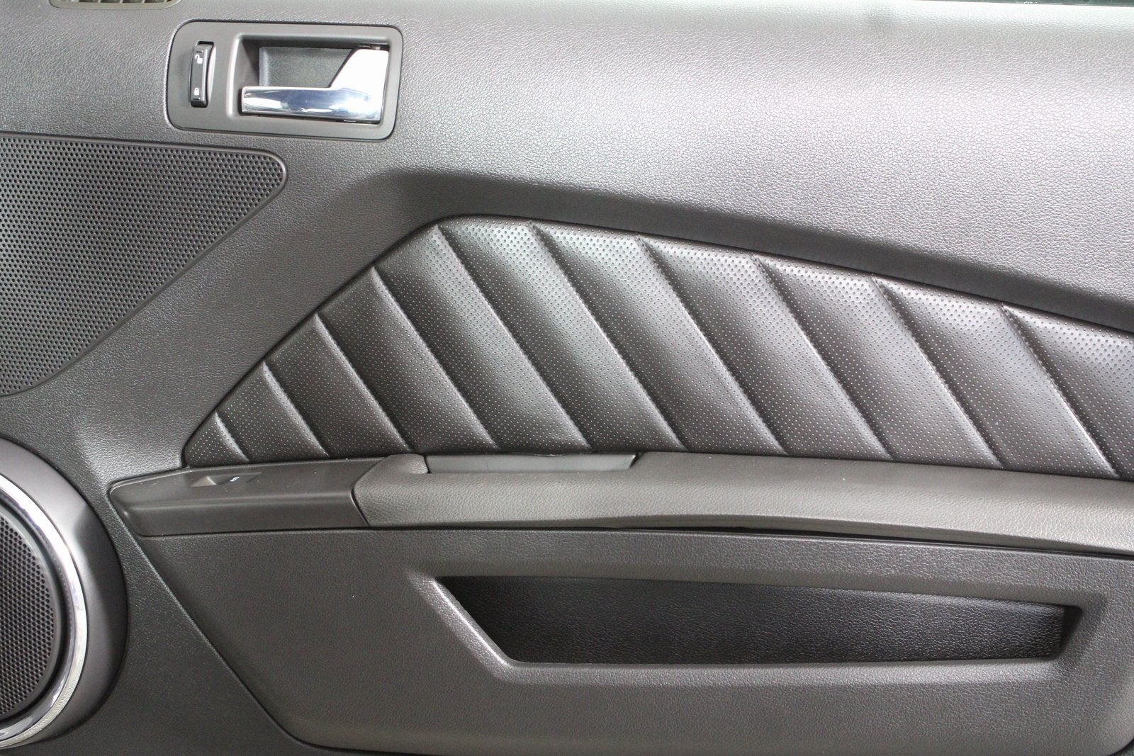 2011 Ford Mustang V6 Premium