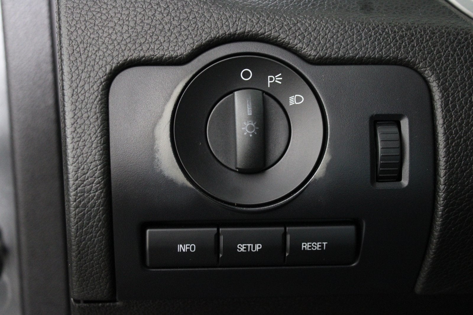 2011 Ford Mustang V6 Premium