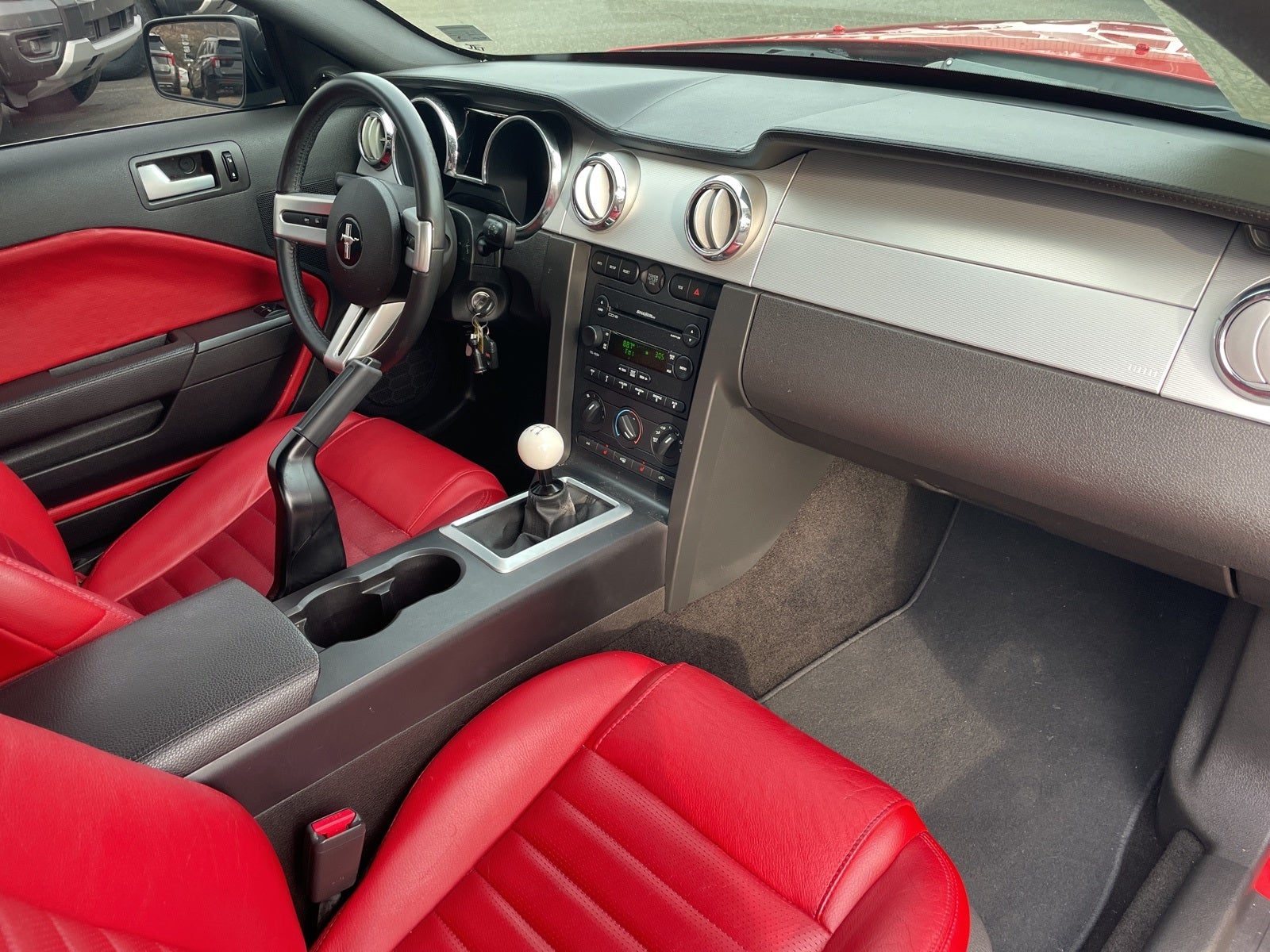 2007 Ford Mustang GT Deluxe