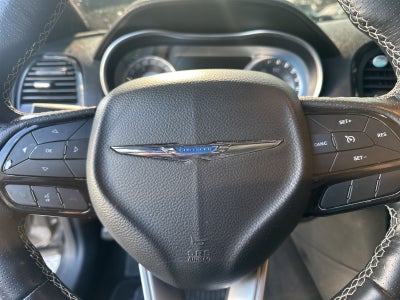 2019 Chrysler 300 Limited