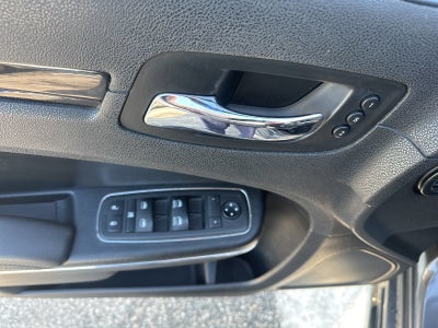 2019 Chrysler 300 Limited