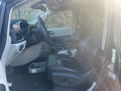 2017 Chrysler Pacifica Touring L