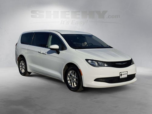 2023 Chrysler Voyager LX