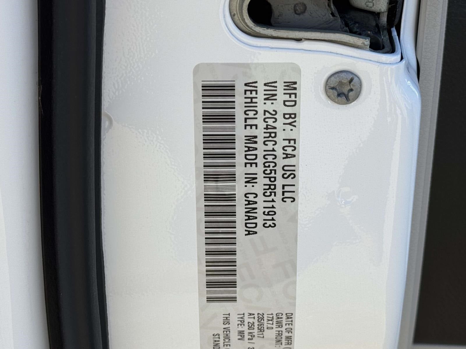 2023 Chrysler Voyager LX