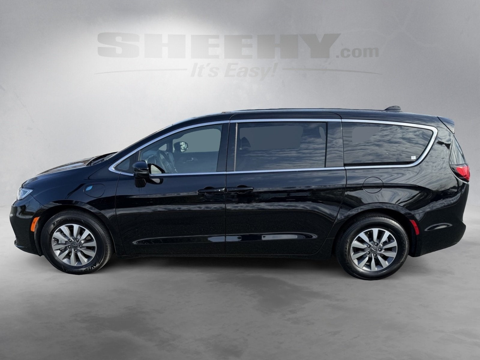 2025 Chrysler Pacifica Hybrid Select