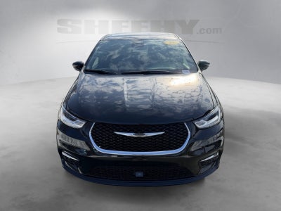 2025 Chrysler Pacifica Hybrid Select