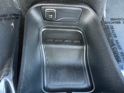 2025 Chrysler Pacifica Hybrid Select