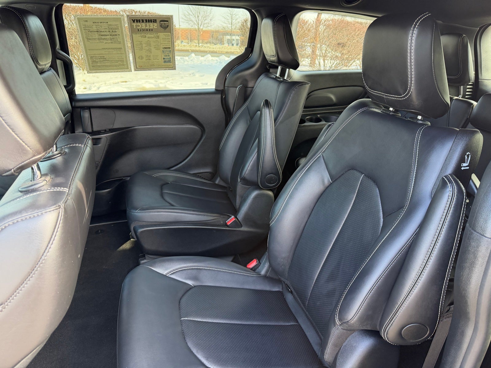 2025 Chrysler Pacifica Hybrid Select