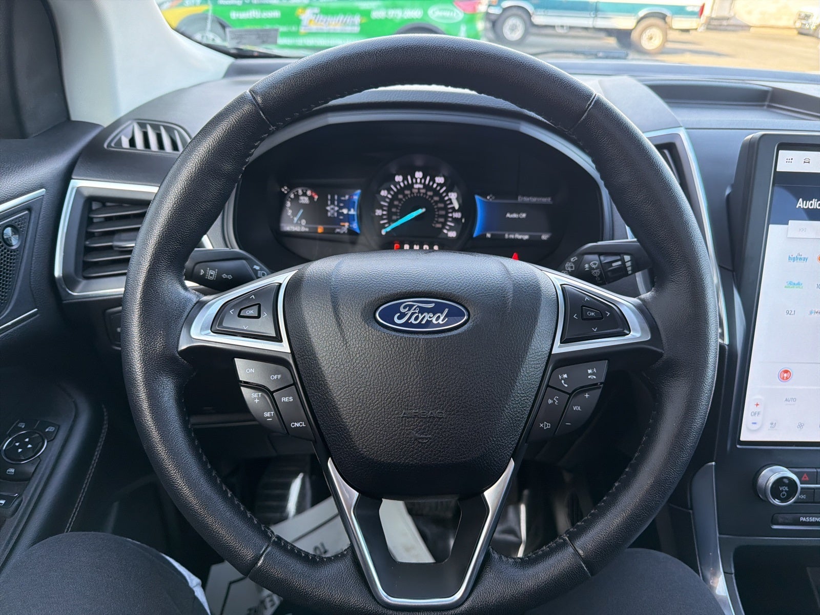 2022 Ford Edge Titanium