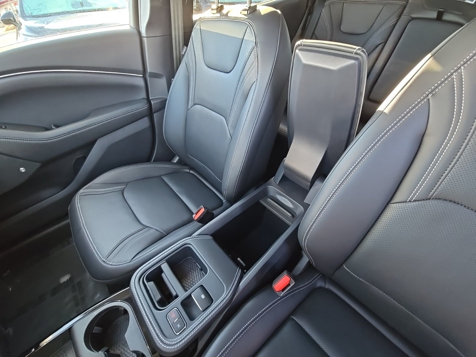 2025 Ford Mustang Mach-E Premium 88KWH Extended Range Battery