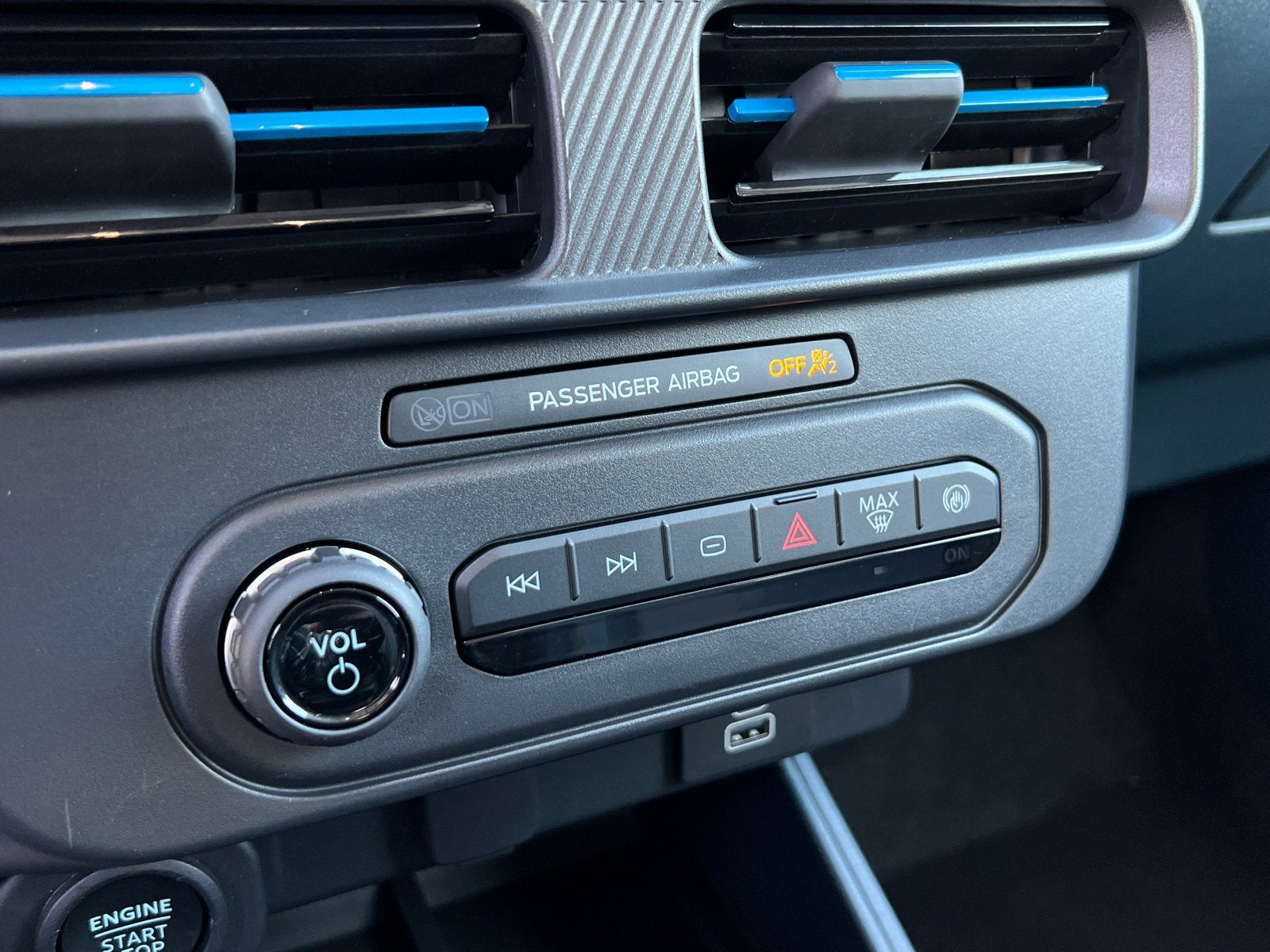 2025 Ford Maverick Lobo Standard