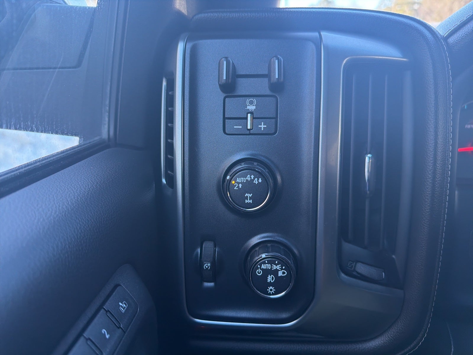 2018 Chevrolet Silverado 1500 LTZ 2LZ