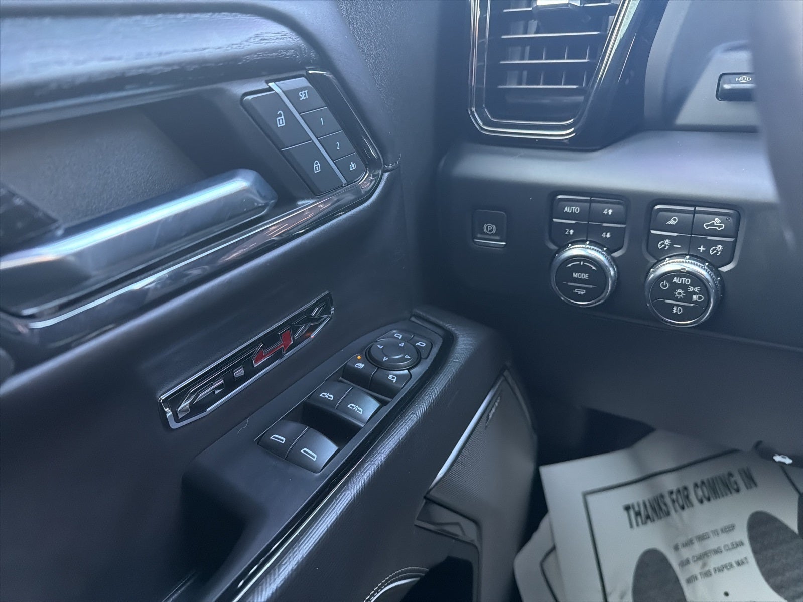 2024 GMC Sierra 1500 AT4X