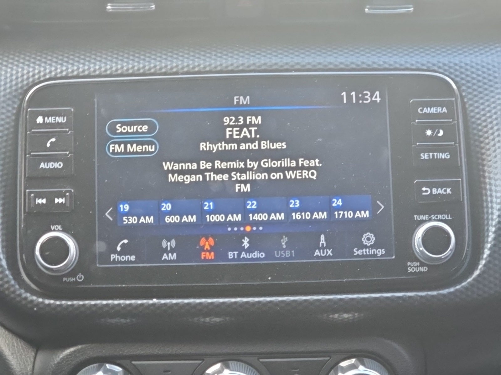 2024 Nissan Kicks SV