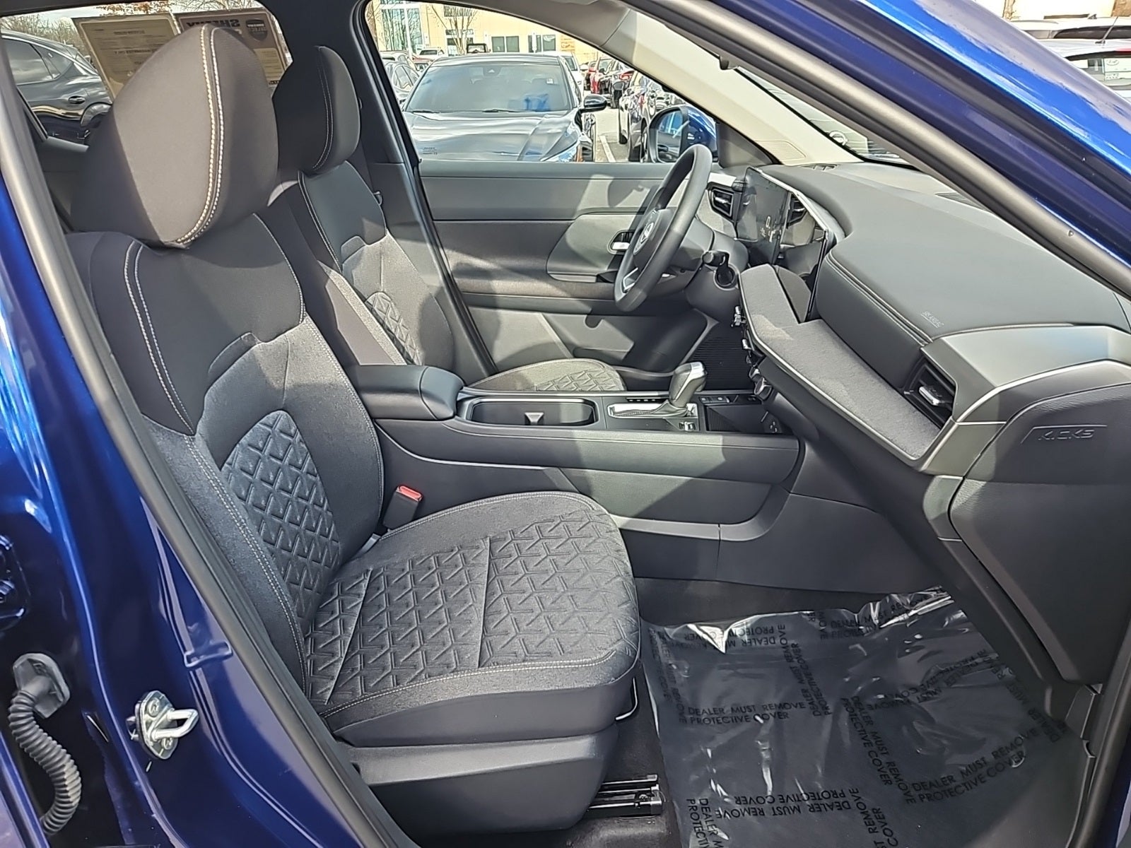 2025 Nissan Kicks SV