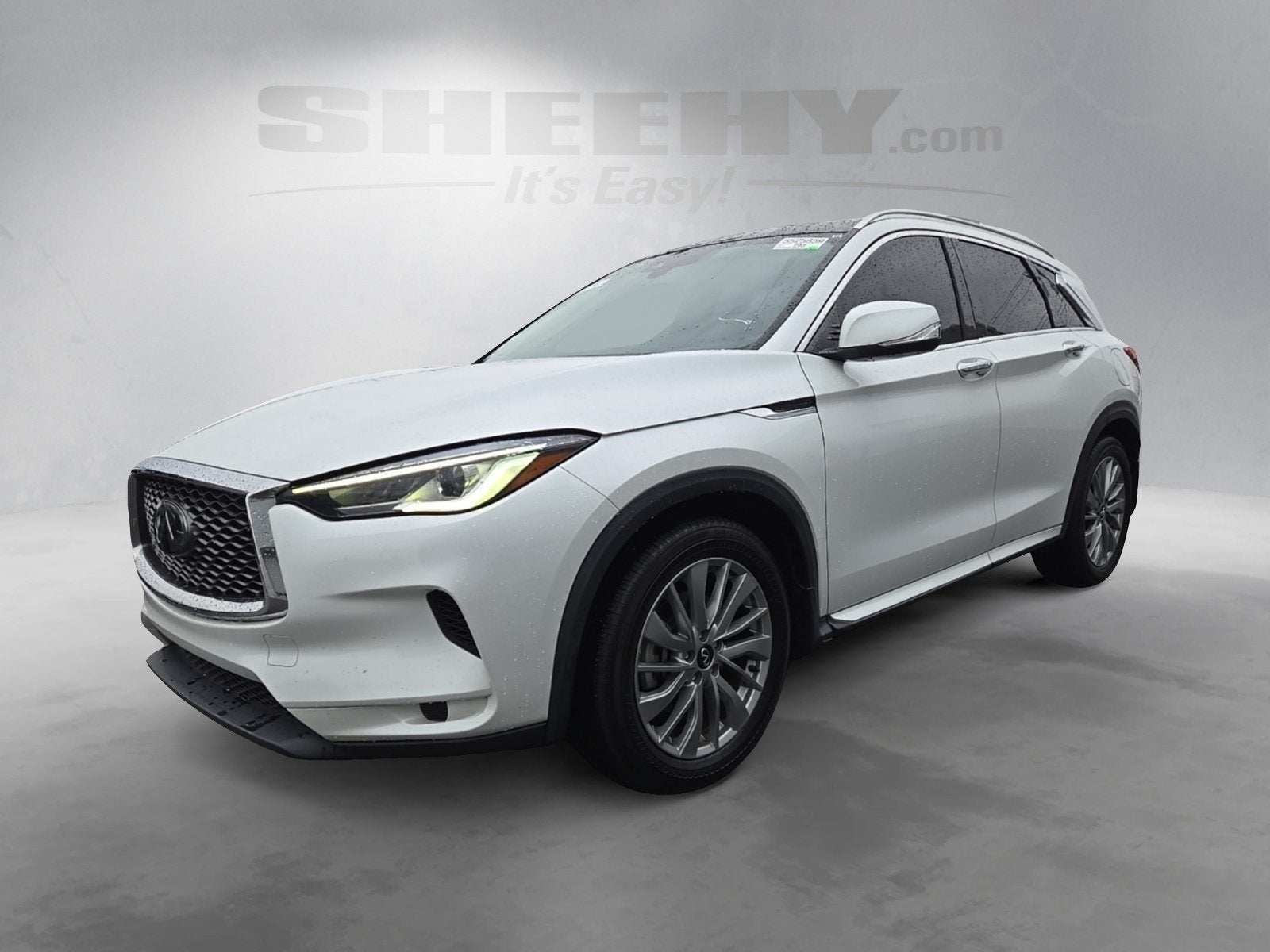 2023 INFINITI QX50 LUXE