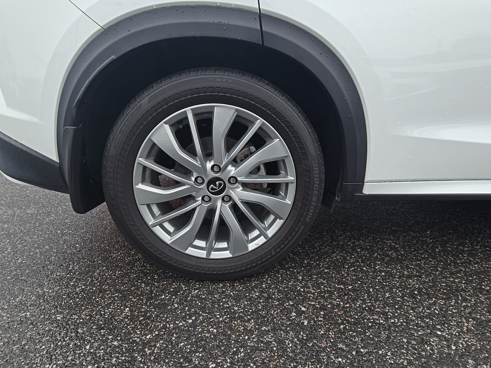 2023 INFINITI QX50 LUXE