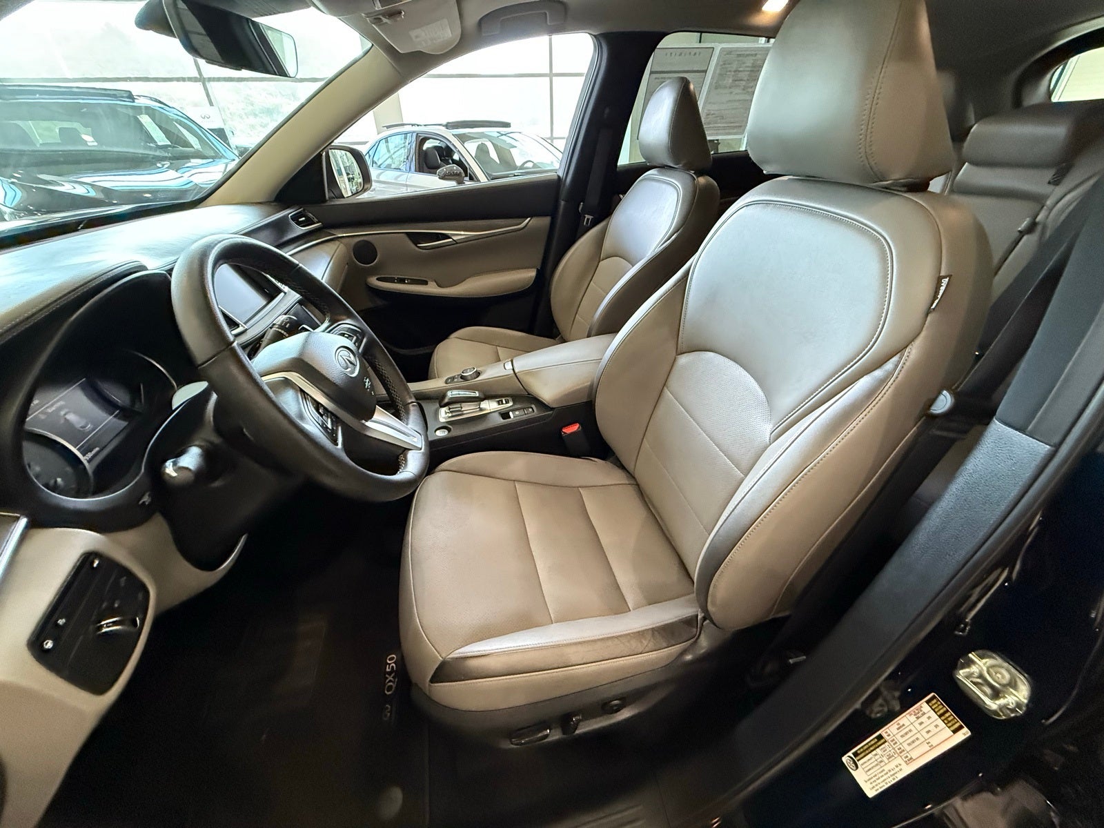 2024 INFINITI QX50 LUXE