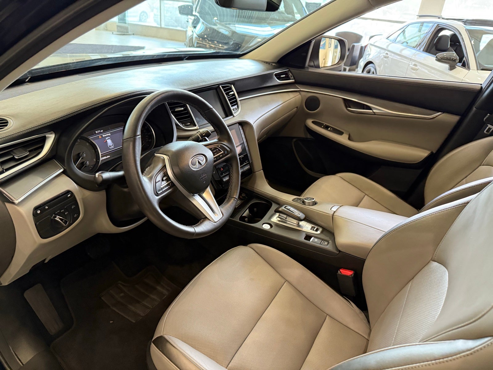 2024 INFINITI QX50 LUXE