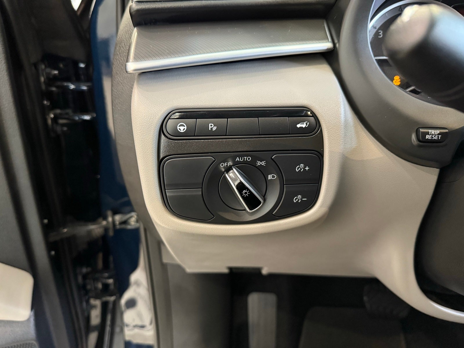 2024 INFINITI QX50 LUXE