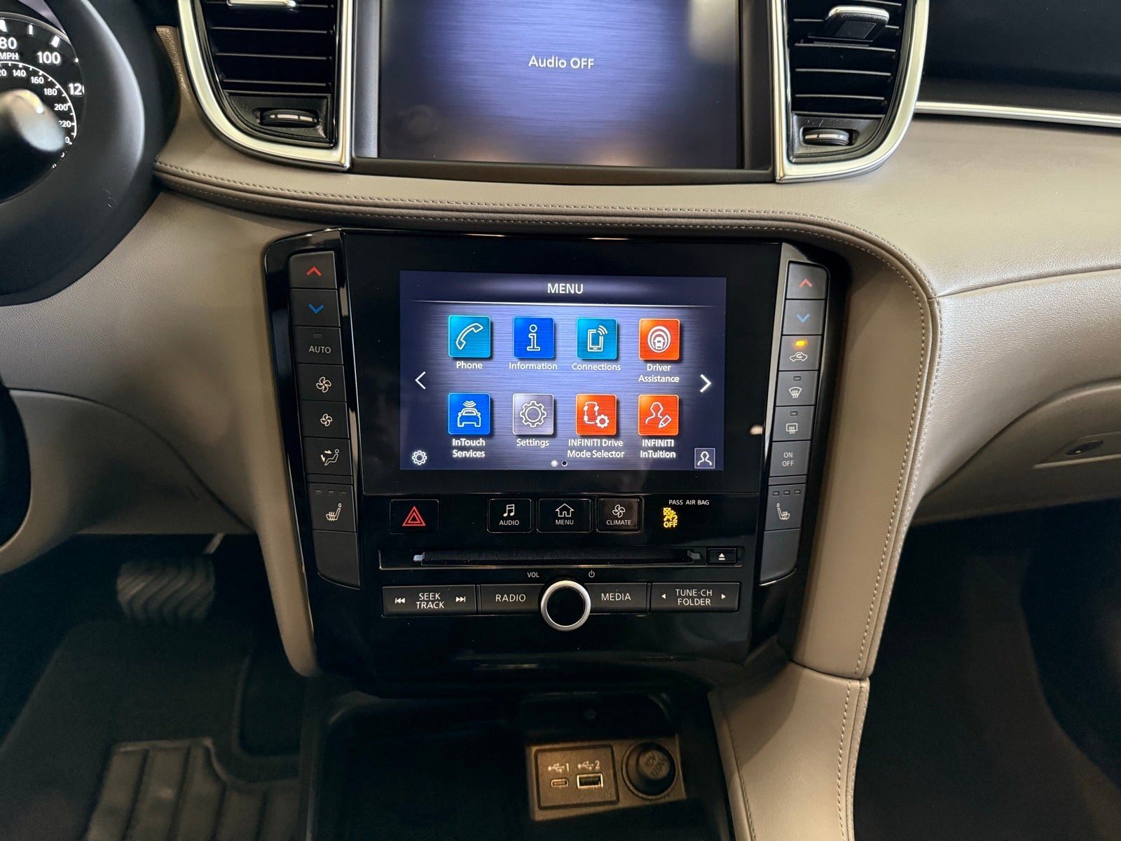 2024 INFINITI QX50 LUXE