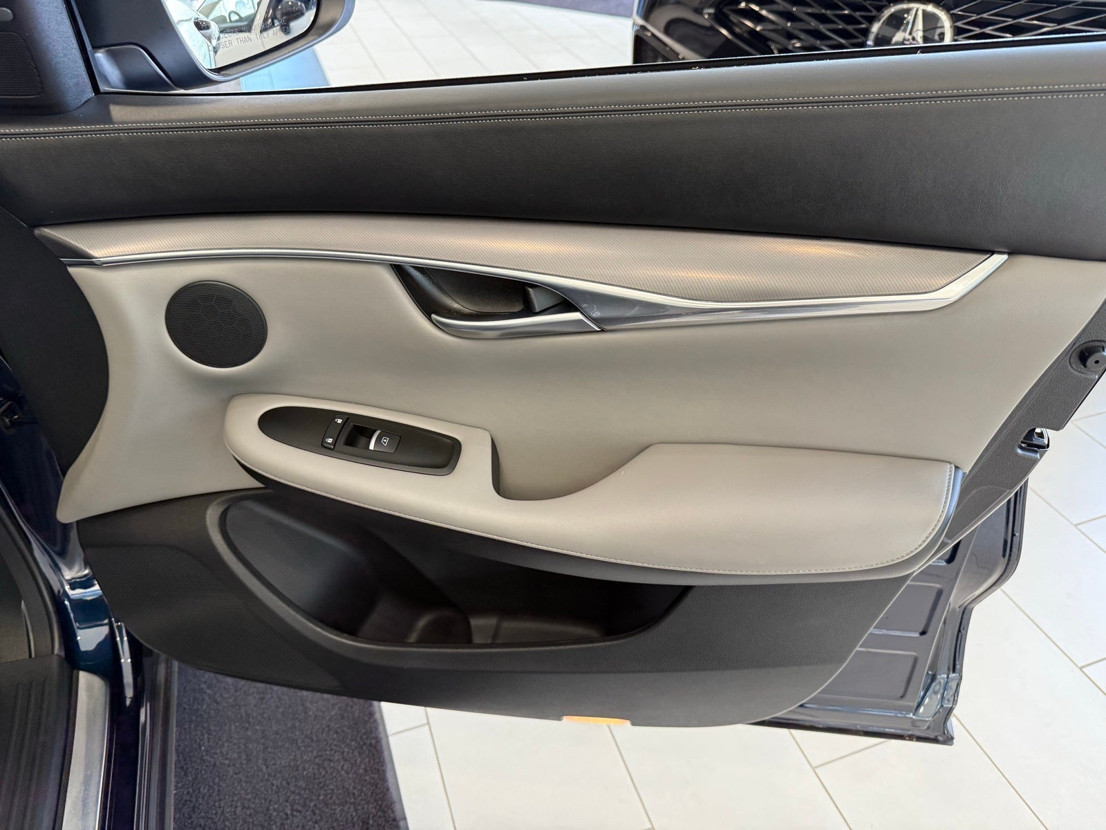 2024 INFINITI QX50 LUXE