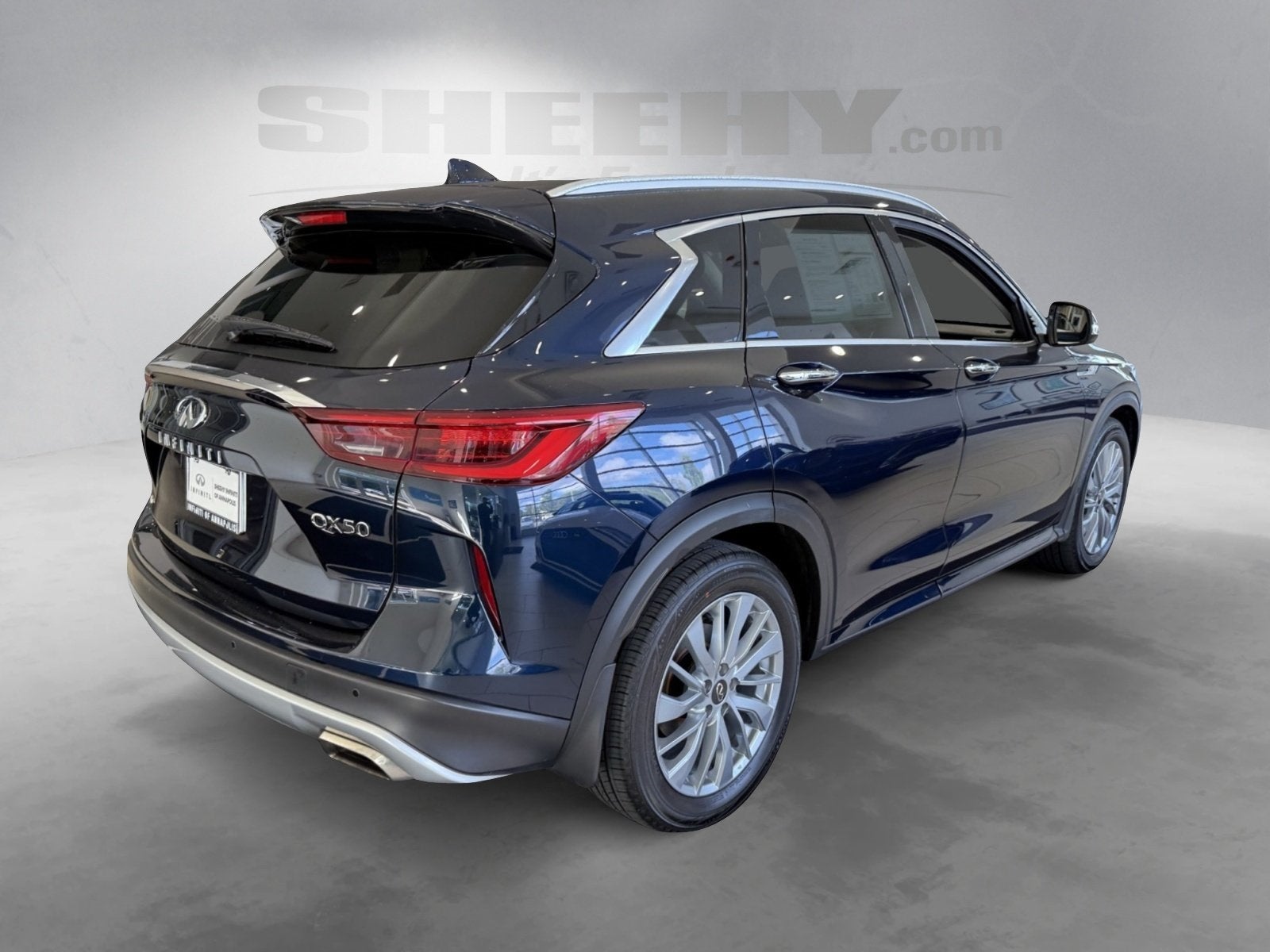 2024 INFINITI QX50 LUXE