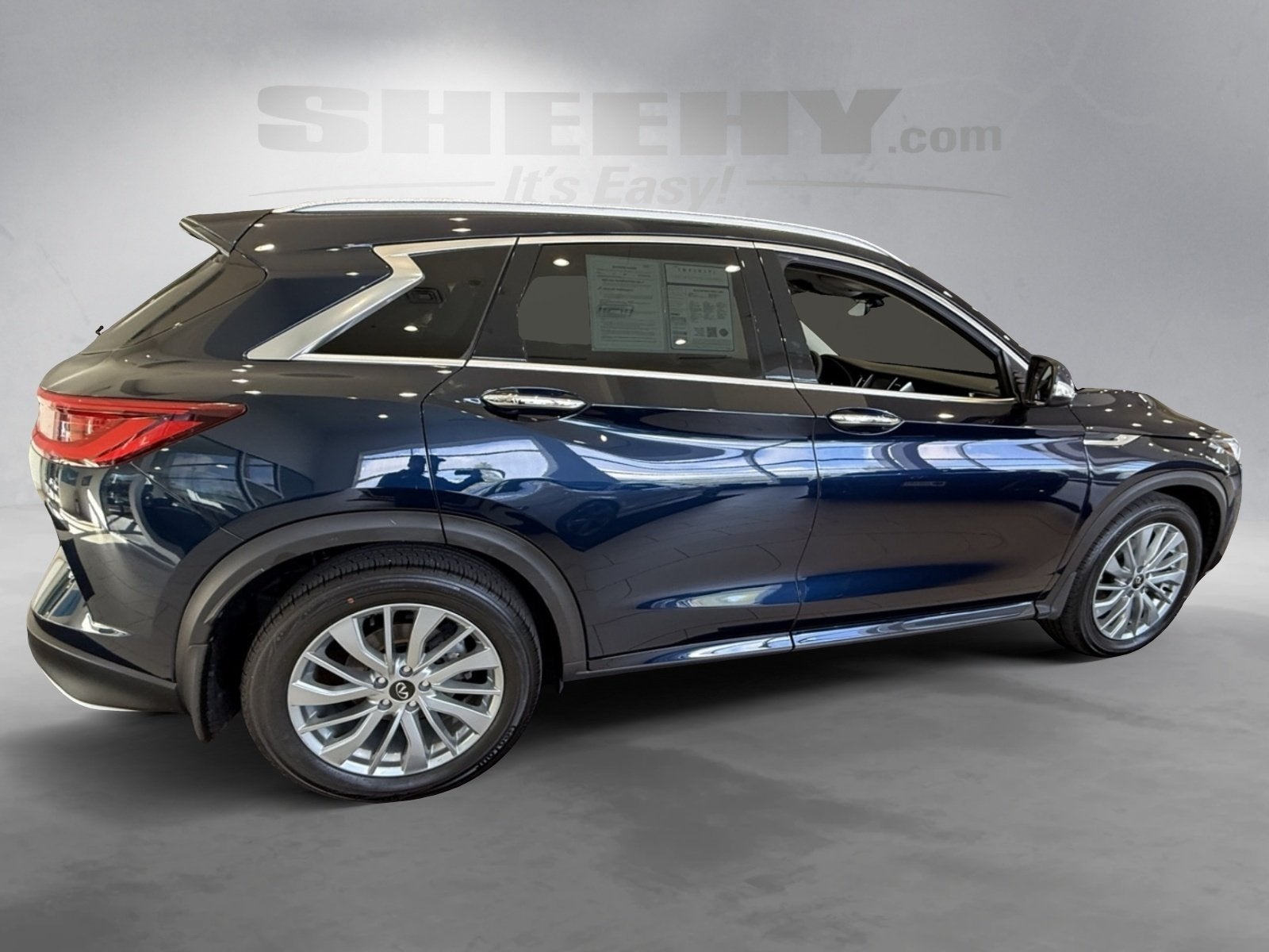 2024 INFINITI QX50 LUXE