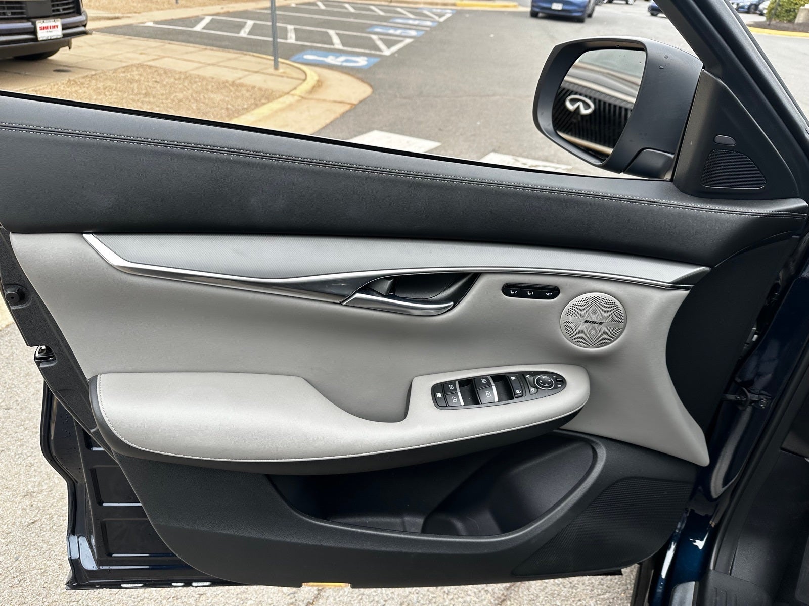 2025 INFINITI QX50 LUXE