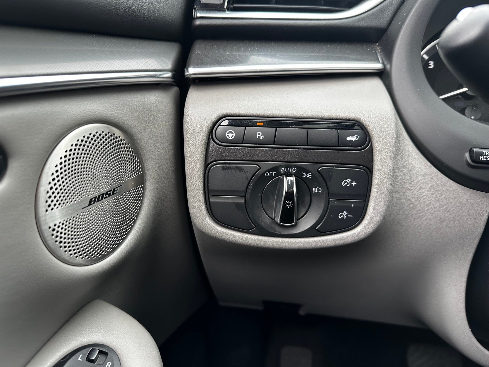 2025 INFINITI QX50 LUXE