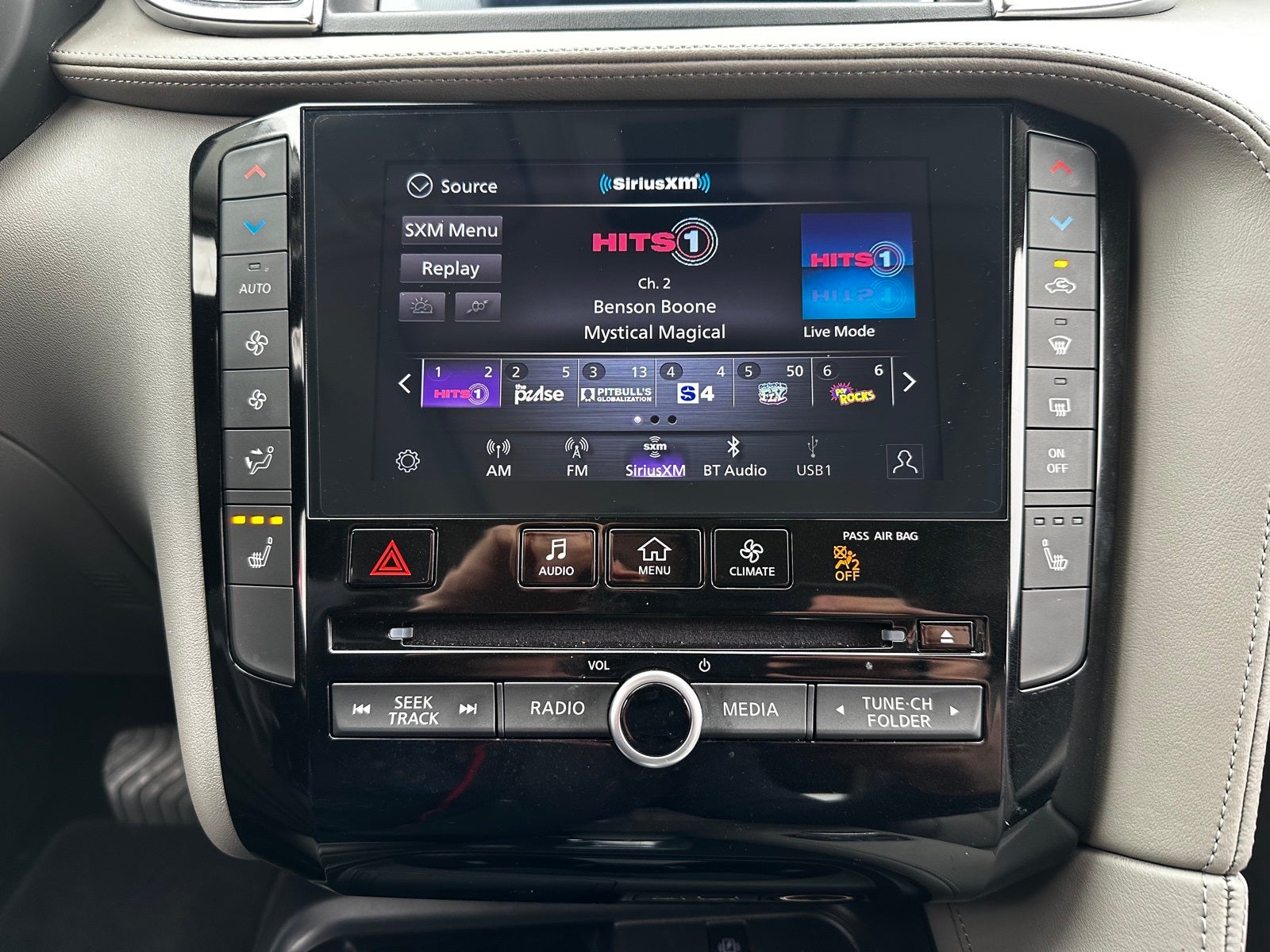 2025 INFINITI QX50 LUXE