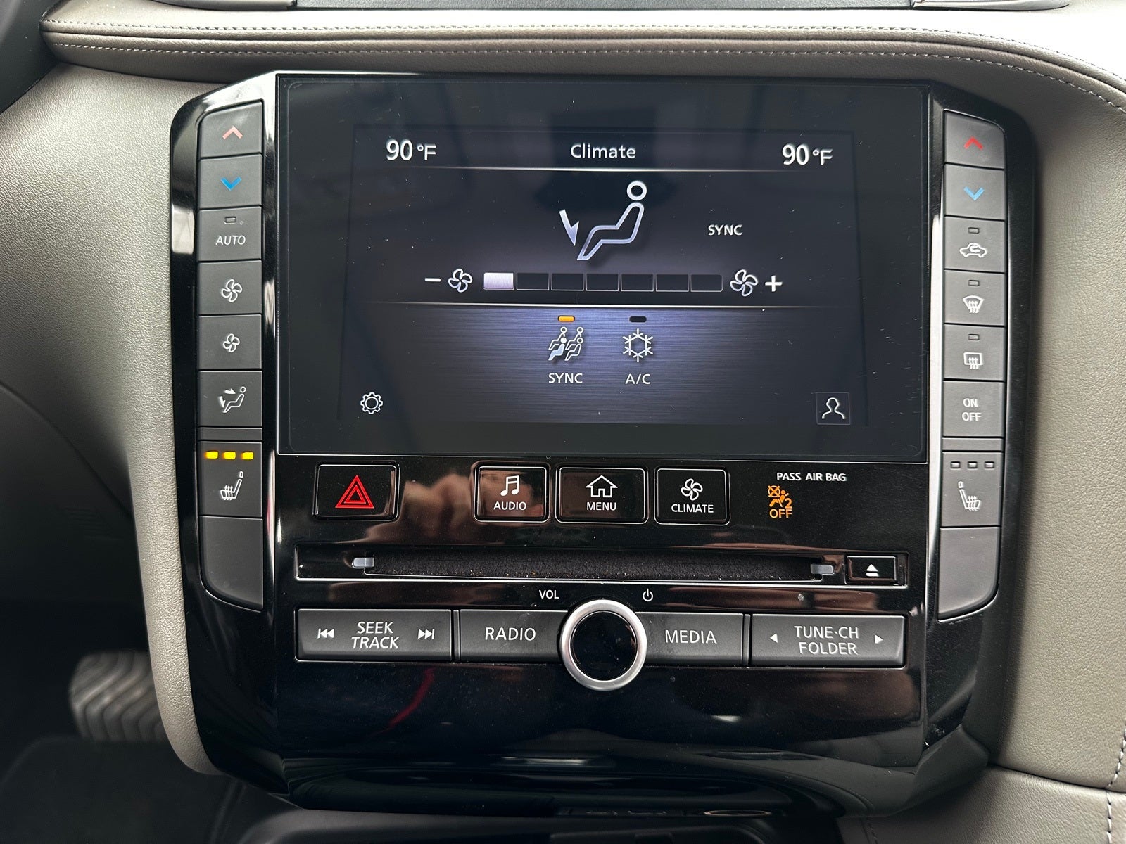 2025 INFINITI QX50 LUXE