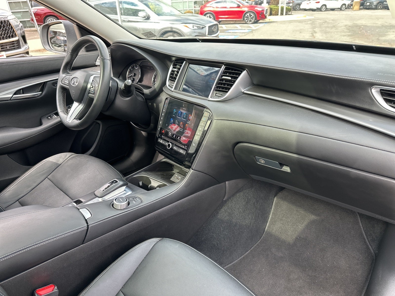 2025 INFINITI QX50 LUXE