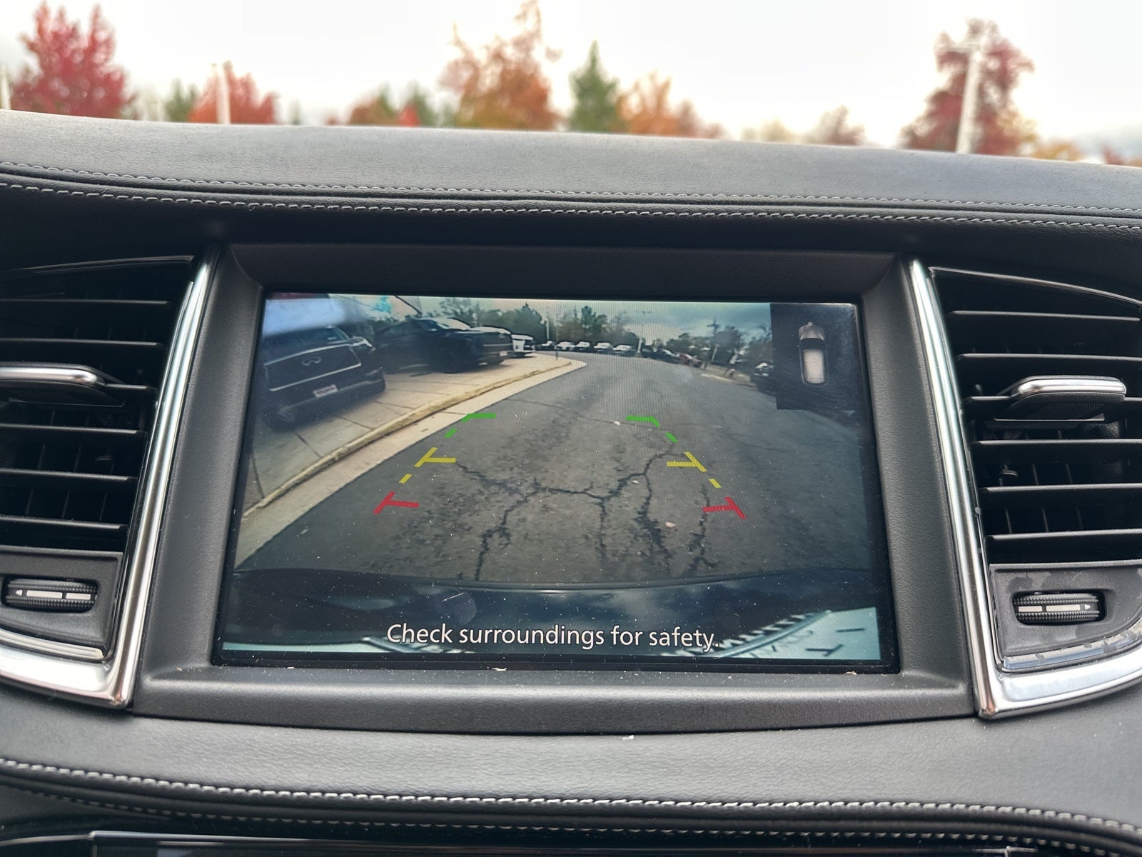 2025 INFINITI QX50 LUXE